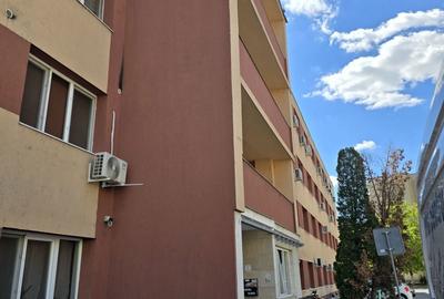 Garsonieră semidecomandată în UTA - 1