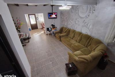 Casă cu 5 camere cu Teren 2166 Mp în Somova - 8