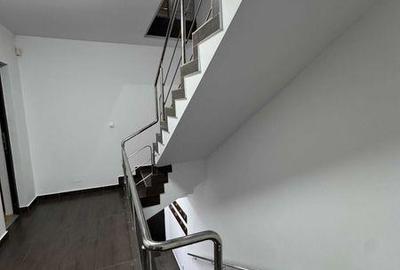 Casă cu 4 camere cu Teren 190 Mp în Central - 5