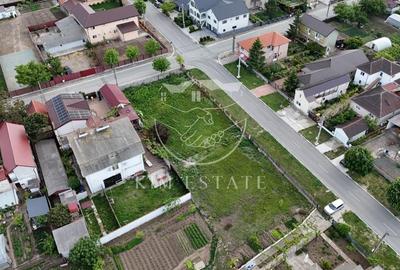 Teren Construcții intravilan de 1200 mp, în Central