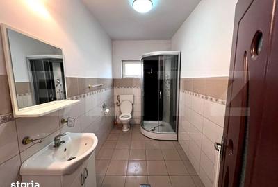 Casă cu 7 camere cu Teren 1342 Mp în Central - 10