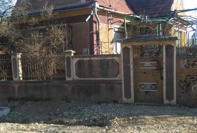 Casă cu 6 camere cu Teren 2000 Mp în Brusturi - 4