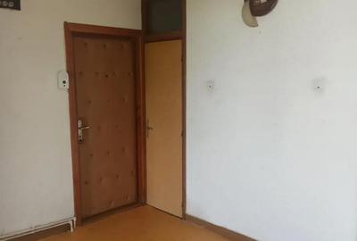 Apartament cu 2 camere decomandat în Bușteni - 1