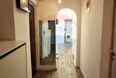 Ultracentral, 3 camere, Logofat Luca Stroici colt cu Batistei Ultracentral, 3 camere, Logofat Luca Stroici colt cu Batistei - 9