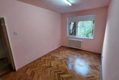 Proprietar vand apartament ultracentral 3 camere - 3