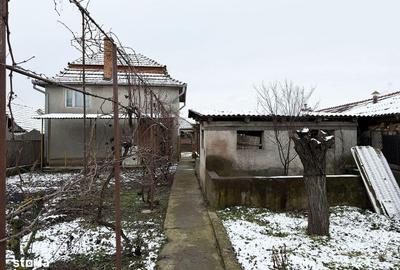 Casă cu 5 camere cu Teren 2754 Mp în Lugașu de Jos - 2