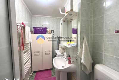 Apartament cu 4 camere decomandat în Săvinești - 10