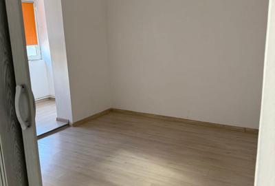 Spațiu comercial, de 120 mp, în Central