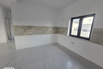 Casă cu 3 camere cu Teren 590 Mp în Sărata - 15