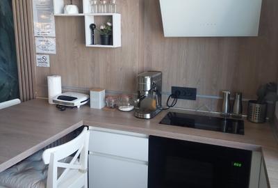 Stefan buildind Resort - studio mobilat si utilat cu vedere la mare - 8
