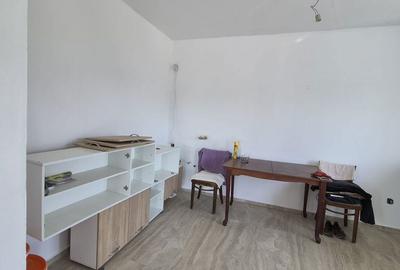 Casă cu 3 camere cu Teren 500 Mp în Bariera Vâlcii - 2