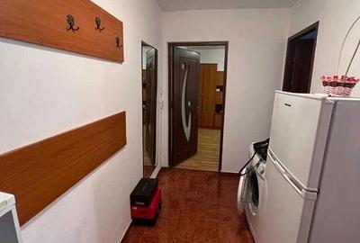 Garsonieră decomandată în Complex Studențesc