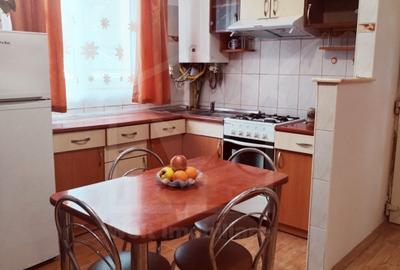 Apartament cu 2 camere semidecomandat, mobilat în Gruia - 1