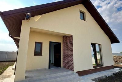 Casă individuală cu 3 camere cu Canalizare în Dascălu - 3