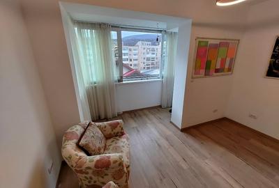 Apartament cu 4 camere decomandat, mobilat în Traian - 4