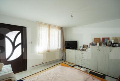 Casă cu 4 camere cu Teren 740 Mp în Chișoda