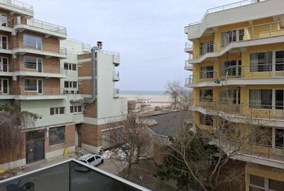 Apartament cu 2 camere semidecomandat, mobilat în Mamaia