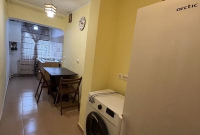 Garsonieră decomandată în Gorjului - 6