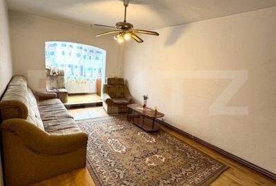 Apartament de vanzare, cu 4 camere, 70 mp, zona Astra