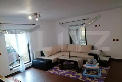 Casă cu 7 camere cu Teren 1500 Mp în Central - 2