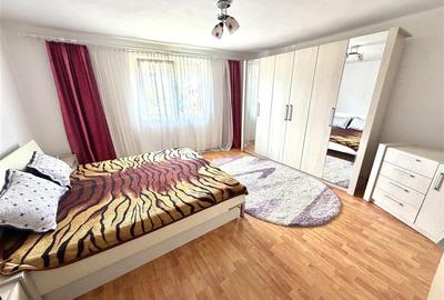 Casă cu 4 camere cu Teren 1200 Mp în Roșia - 3