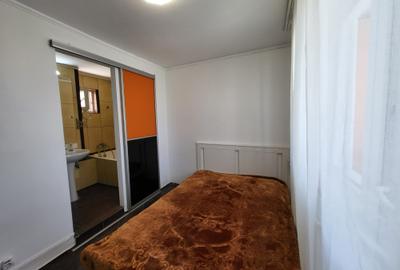 P-ta Victoriei-Ap. 2 cam, mob/util, excelent pt. investitie - 2