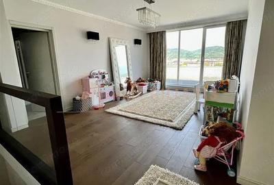 Apartament cu 6 camere în Hotvon - 5