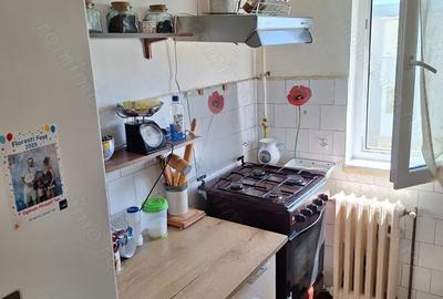 Apartament cu 3 camere decomandat în Central - 9