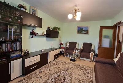Apartament cu 3 camere decomandat, mobilat în Central - 1