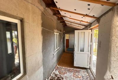 Casă cu 4 camere cu Teren 945 Mp în Cobadin - 1