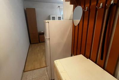 AFI Palace Cotroceni - 3 minute metrou Favorit - Garsoniera cf 2 - 4