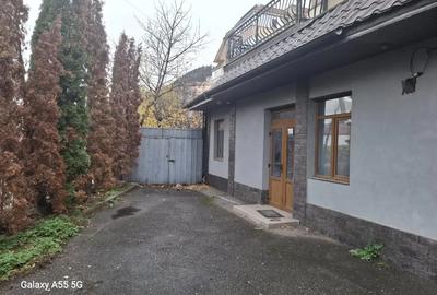 Ofer spre inchiriere spa?iu comercial in zona pie?ei centrale. - 3