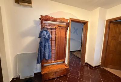 Apartament cu 3 camere de închiriat în zona 1 Mai - 13