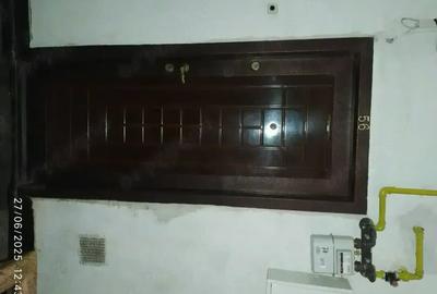 Apartament cu 3 camere semidecomandat în Onești - 8