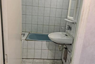 Apartament cu 3 camere decomandat în Central - 1