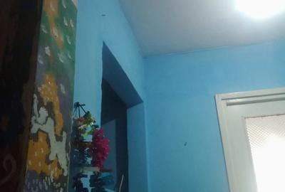 Vand apartament cu 3 camere decomandat et.4 zona Take Ionescu,str.Bucuresti pret 89000 euro negociab - 1