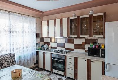 Casă cu Teren 820 Mp în Voinești - 8