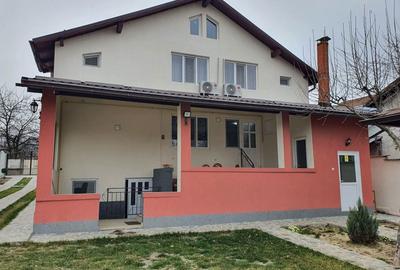 Spațiu comercial, de 159 mp, în Central - 2
