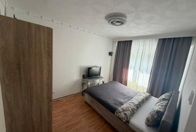 Apartament cu 3 camere decomandat în Ferentari - 3