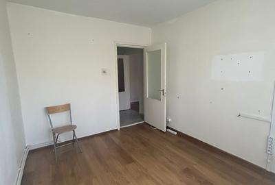 Apartament 2 camere-Zona Sud - 45 mp - 40000 euro - 3