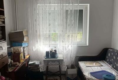 Apartament cu 4 camere decomandat în Nufărul - 1
