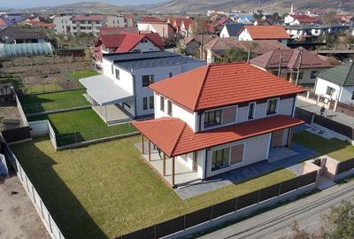 Casă cu 5 camere cu Teren 601 Mp în Central - 16