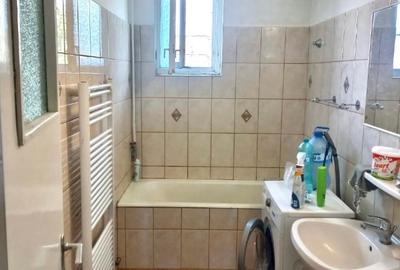 Apartament cu 2 camere semidecomandat, mobilat în Rovine - 2