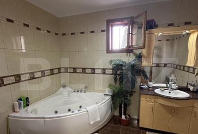 Casa spa?ioasa, 11 camere, 600 mp, teren 1450 mp, zona Li - 16