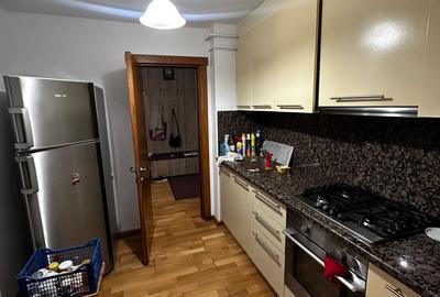 Apartament cu 3 camere decomandat, zona Nicolina - 4