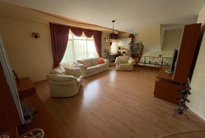 Apartament cu 3 camere decomandat în Sud - 4