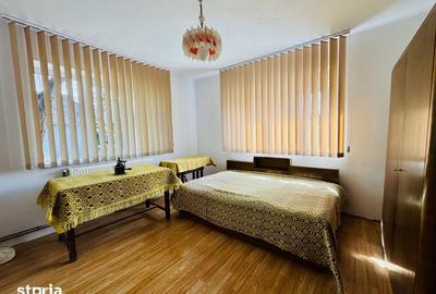 Casă cu 2 camere cu Teren 1702 Mp în Șercaia - 1