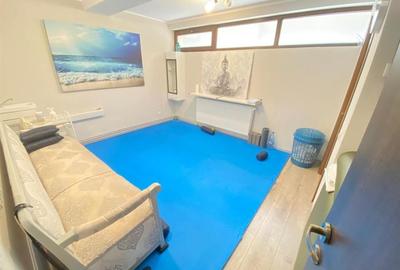 Spațiu comercial, de 70 mp, în Central - 3