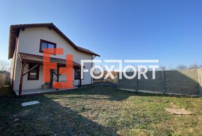 Duplex cu 3 camere cu panouri fotovoltaice in Sanandrei Centru - ID V4749 - 1