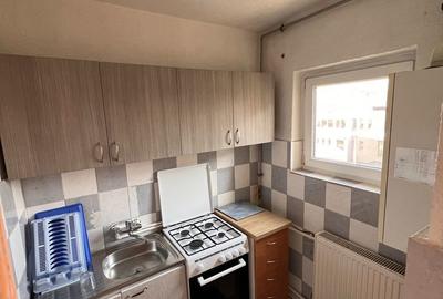 Garsonieră decomandată în Exterior Vest - 4